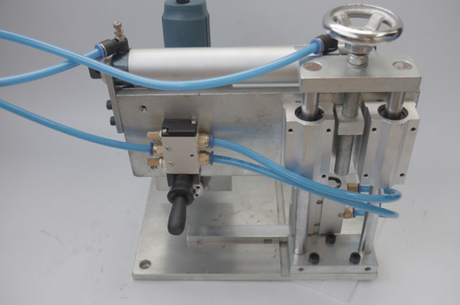 Small Size Pneumatic Cutting Machine